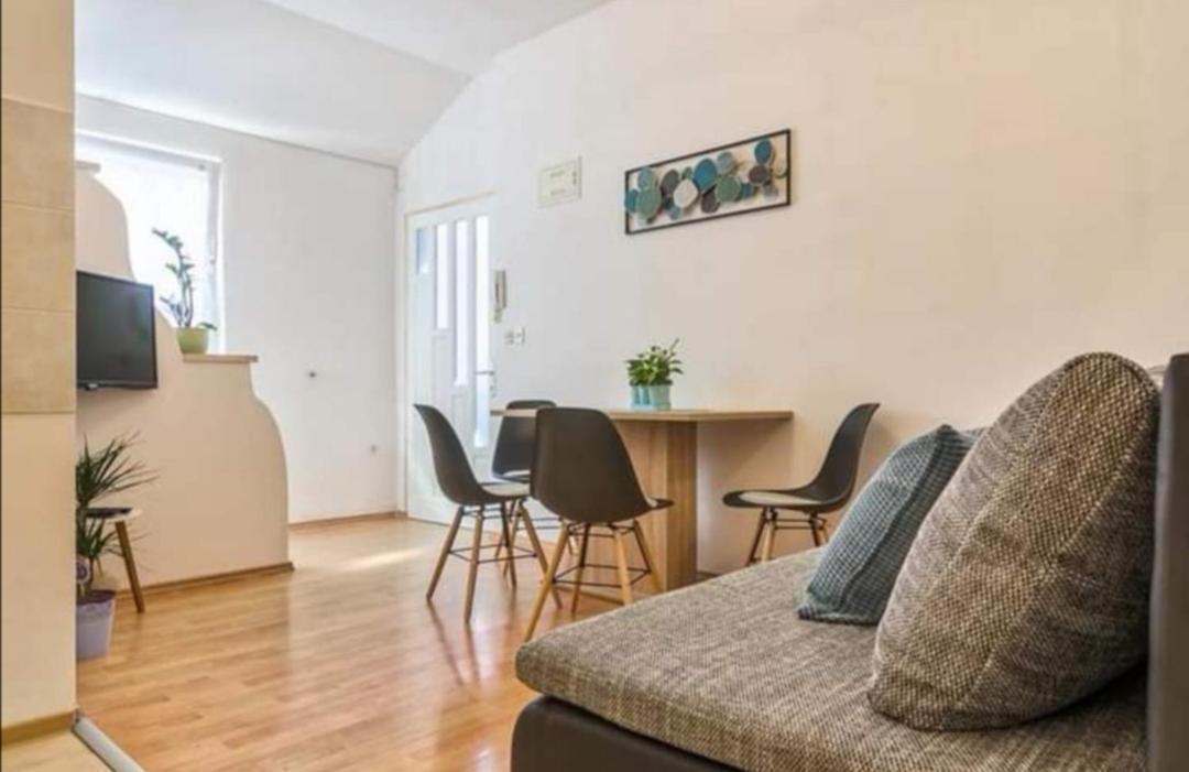 Apartman Zara Center بولا المظهر الخارجي الصورة